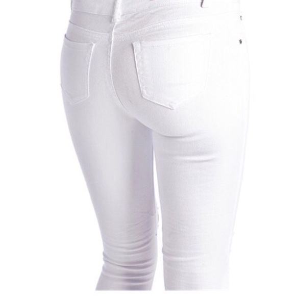 Distressed Skinny Jeans - Picture 5 of 8